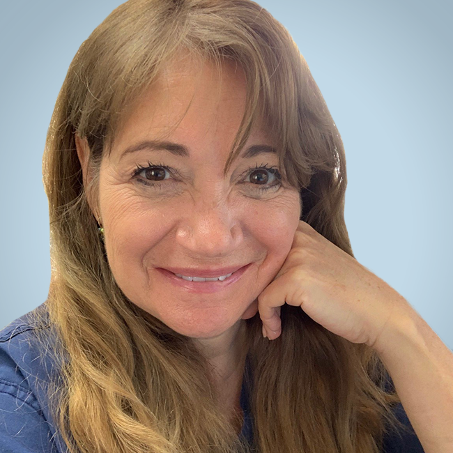 Headshot of Dr Melissa Pearlstone